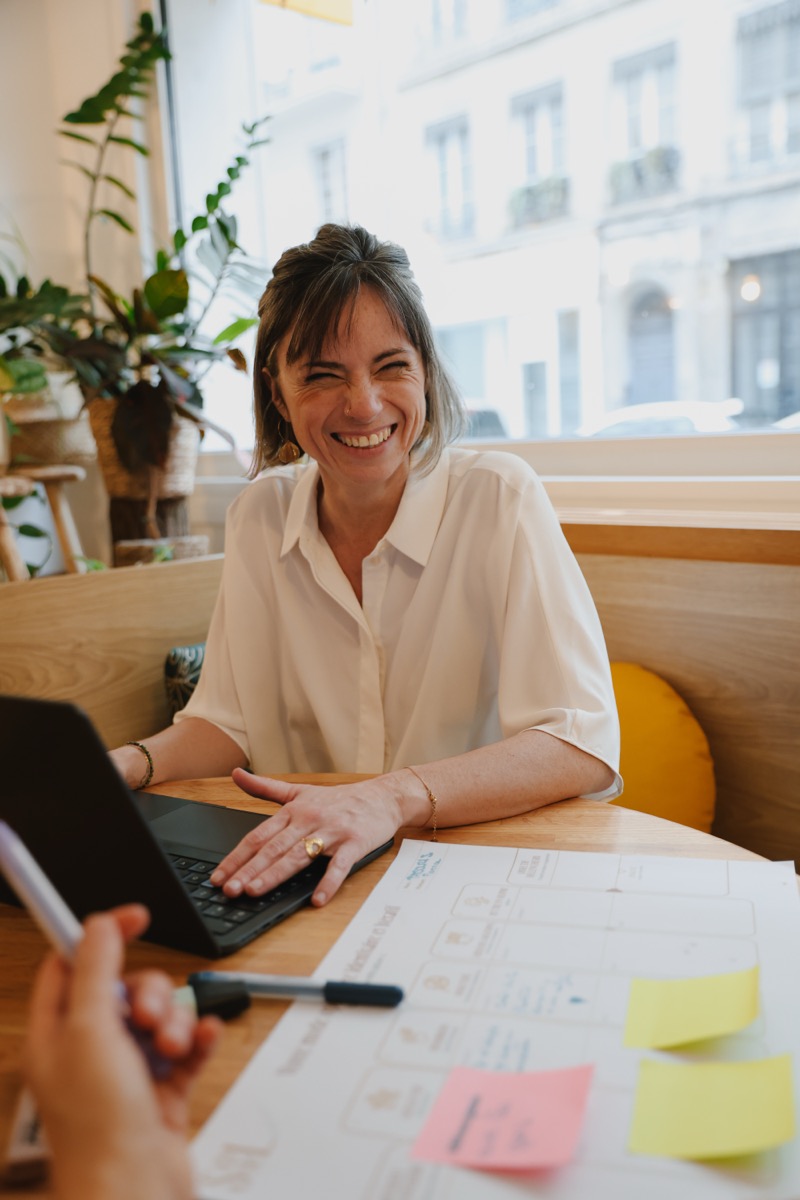 Margaux Nihouarn, souriante lors d'un accompagnement